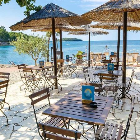 Camping Bijela Uvala - Eurocamp I Homair 波雷奇 外观 照片