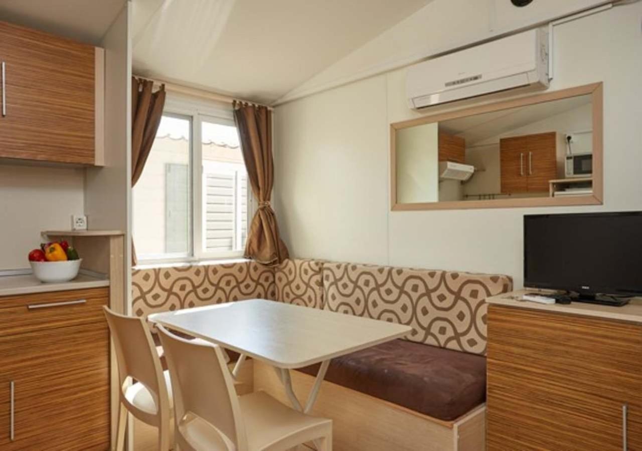 Camping Bijela Uvala - Eurocamp I Homair 波雷奇 客房 照片