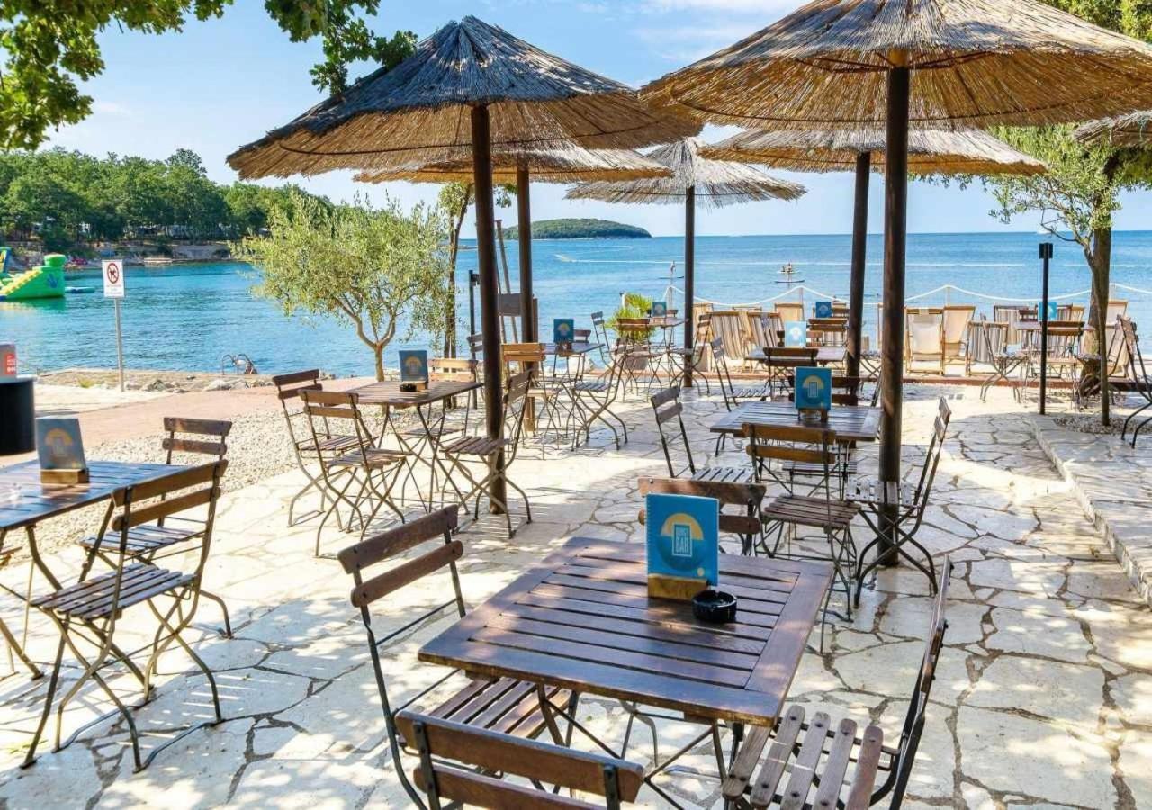 Camping Bijela Uvala - Eurocamp I Homair 波雷奇 外观 照片
