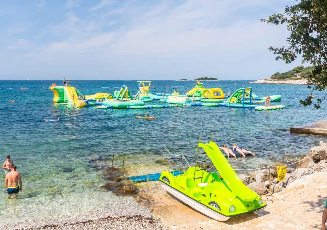 Camping Bijela Uvala - Eurocamp I Homair 波雷奇 外观 照片