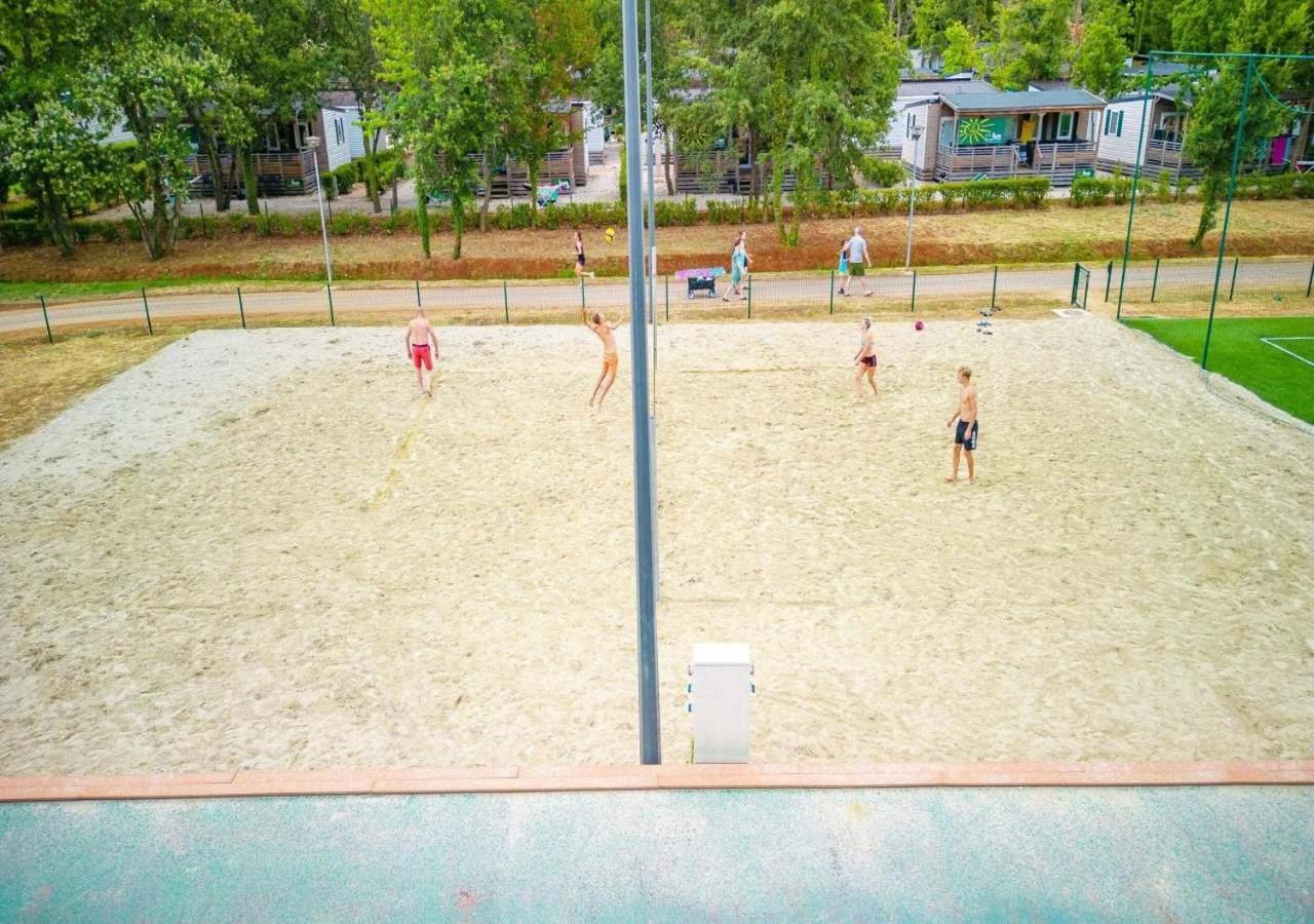 Camping Bijela Uvala - Eurocamp I Homair 波雷奇 外观 照片