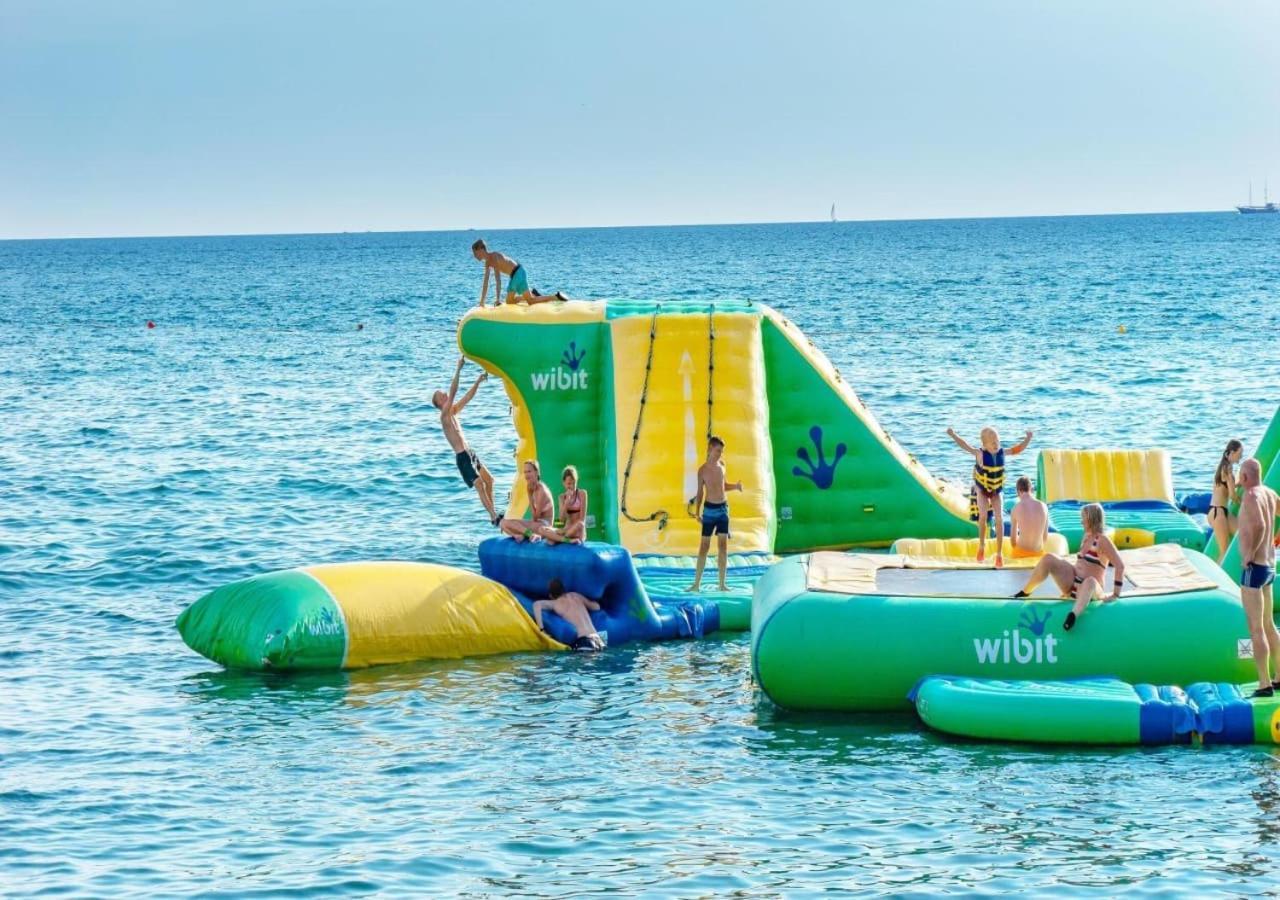 Camping Bijela Uvala - Eurocamp I Homair 波雷奇 外观 照片